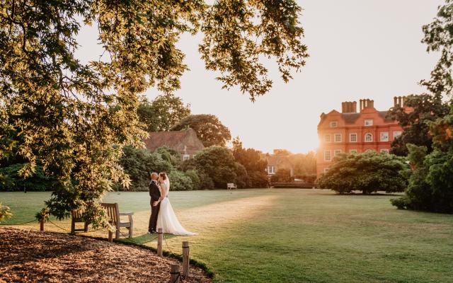 10-best-outdoor-wedding-venues-for-hire-in-london-tagvenue