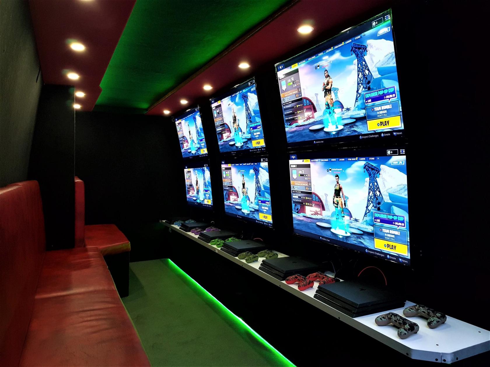 Video Gaming Party Bus - The Station Wagon Gaming Van - Event Venue