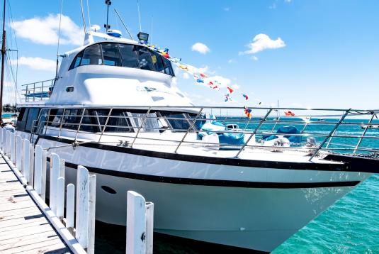 party yacht hire melbourne