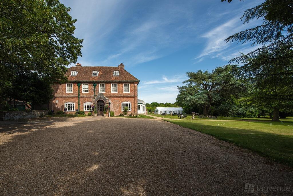 Norton Park - Wedding & Event Venue Hire - Winchester - Tagvenue.com