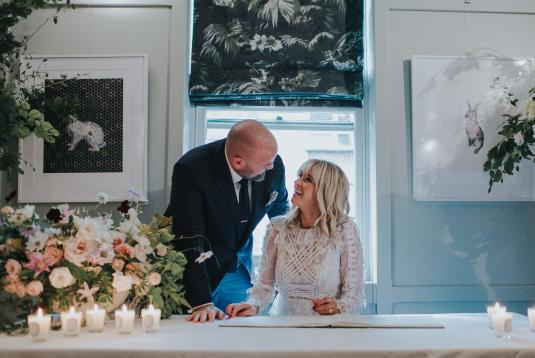 Top 10 Small Wedding Venues For Hire In London Tagvenue Groucho Wedding At The Club 1