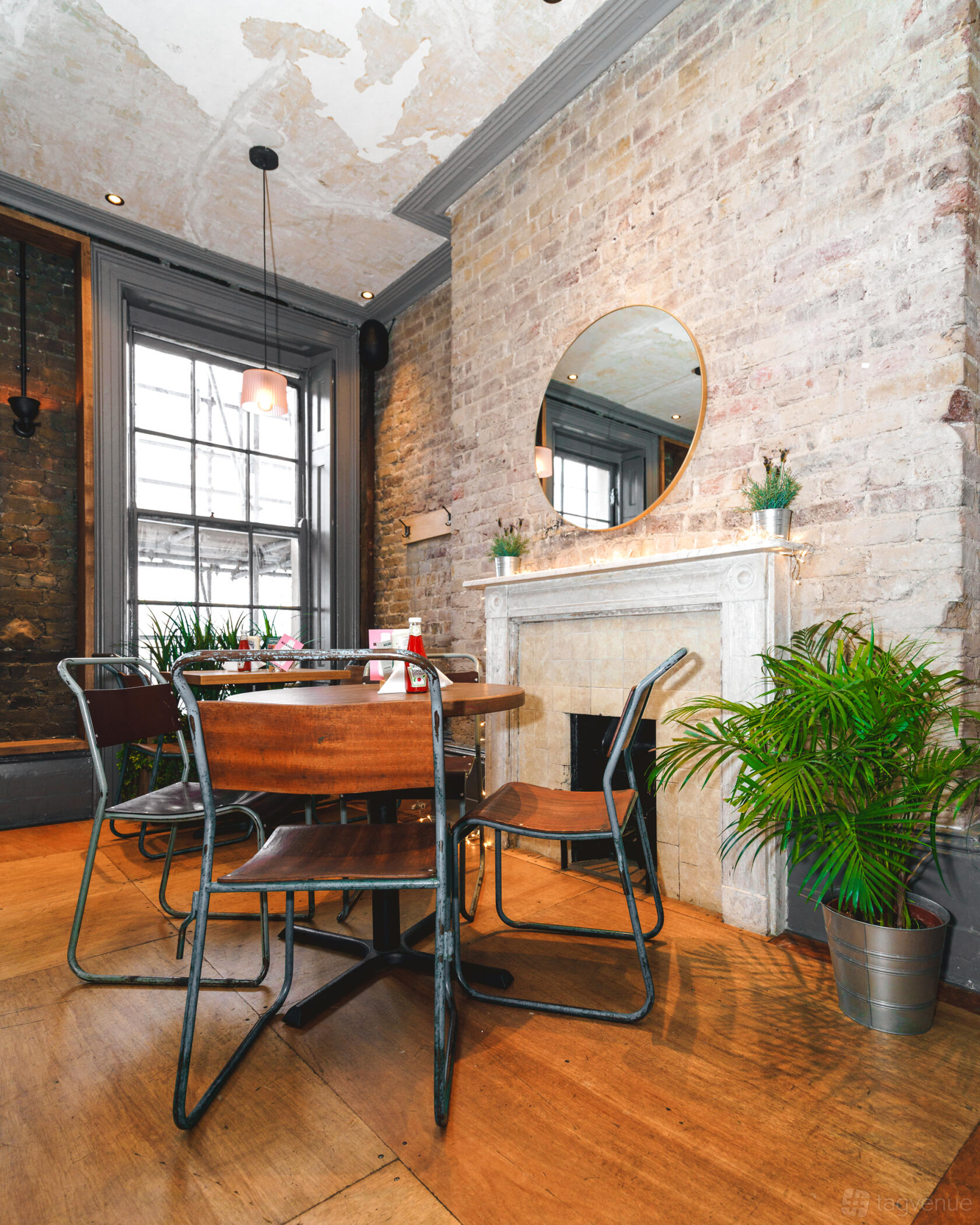 Upstairs Room - Honest Burgers Greenwhich - Event Venue Hire - Tagvenue.com