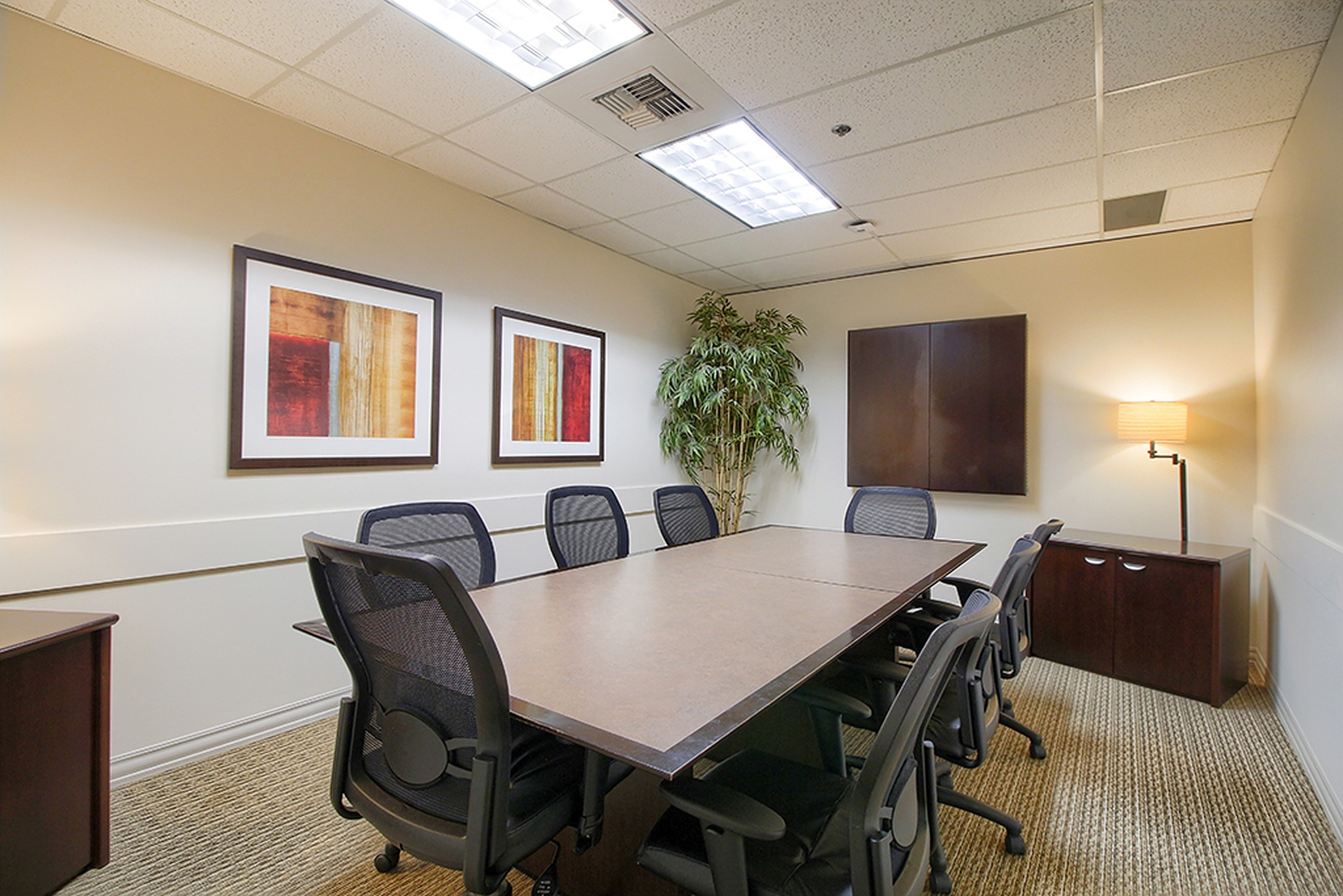 Medium Conference Room - Premier Workspaces - Eastside Office Center ...