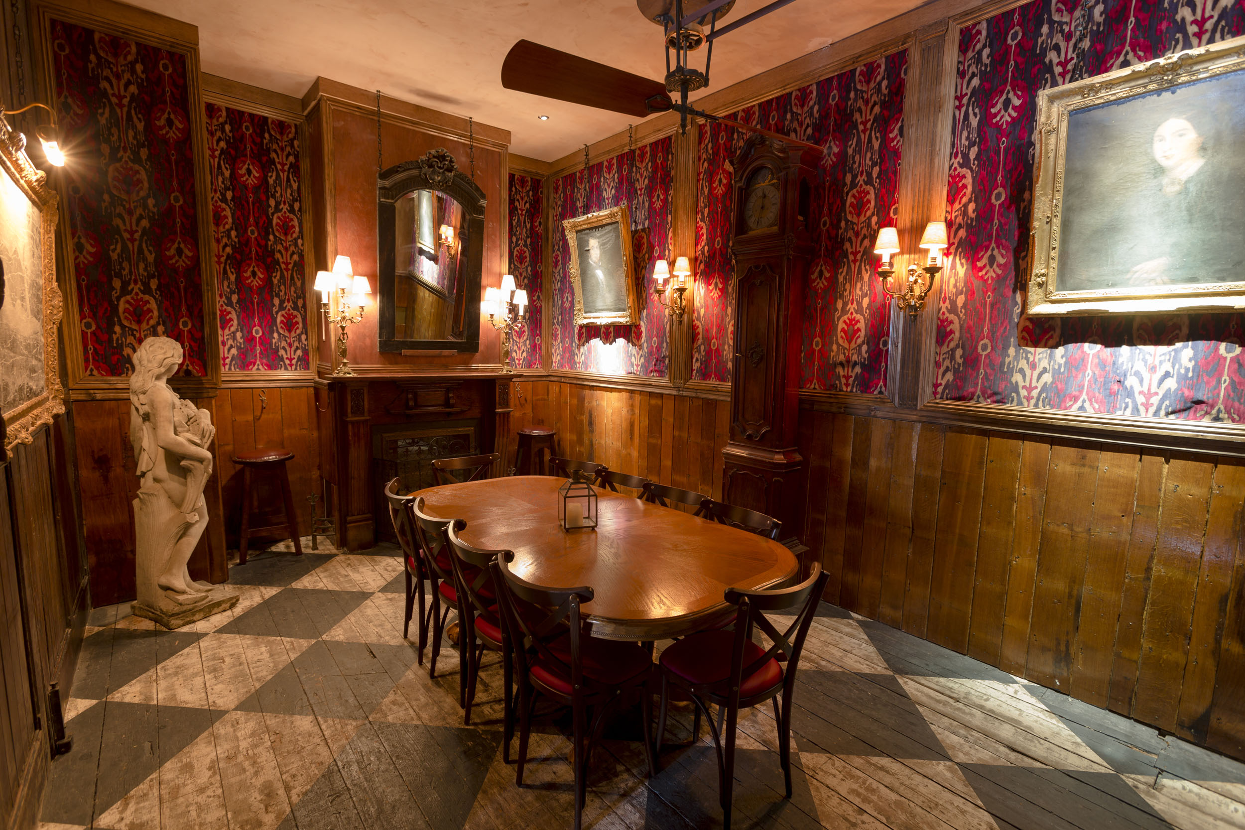 Private dining room - Ninth Ward London - Event Venue Hire - Tagvenue.com